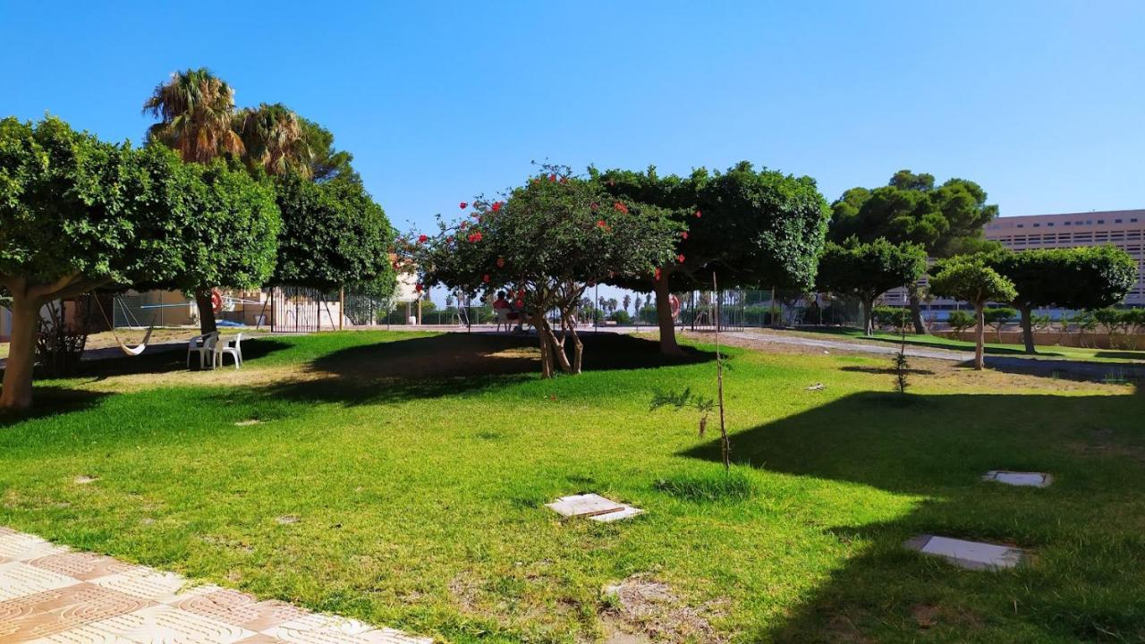 Coqueto Apartamento Con Terraza En La Playa Roquetas de Mar Ngoại thất bức ảnh
