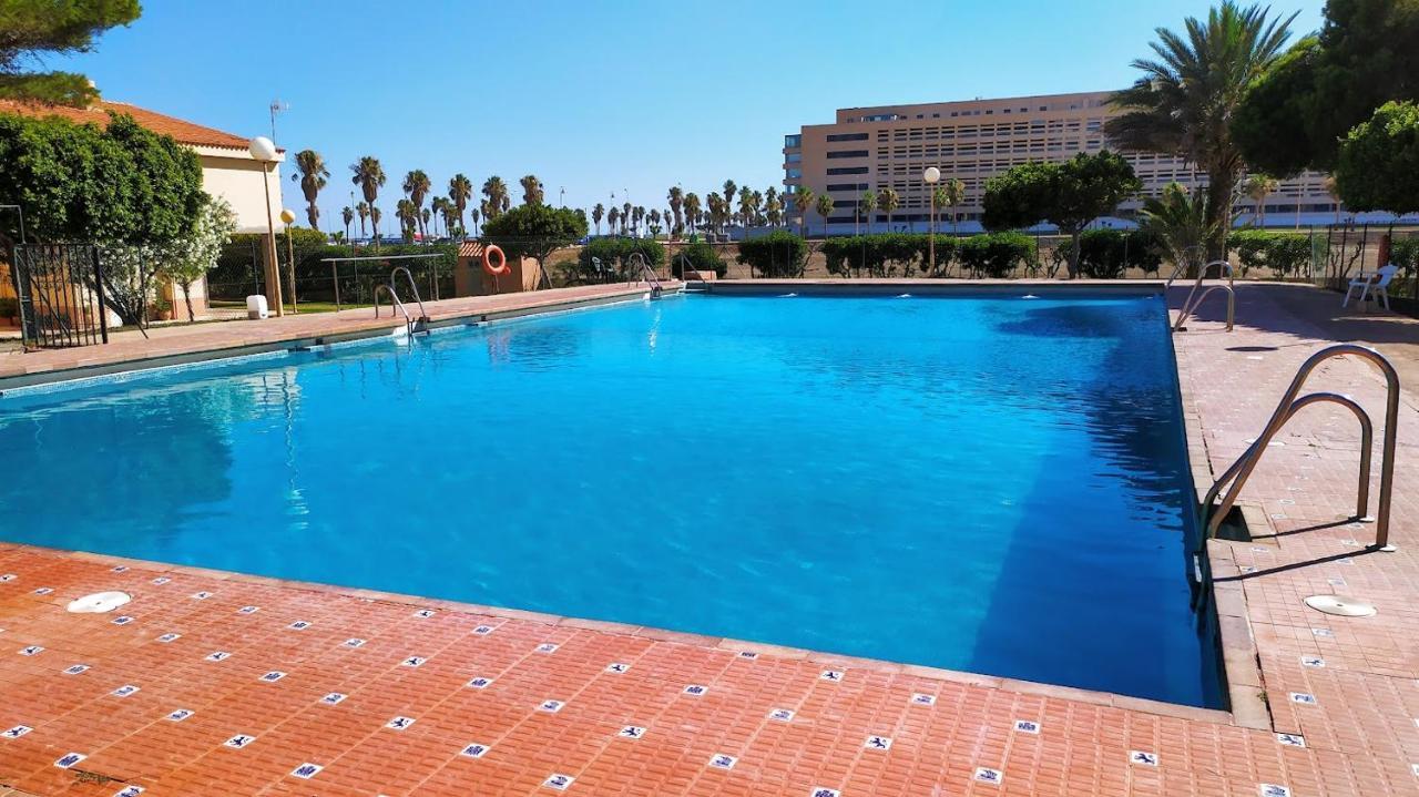 Coqueto Apartamento Con Terraza En La Playa Roquetas de Mar Ngoại thất bức ảnh